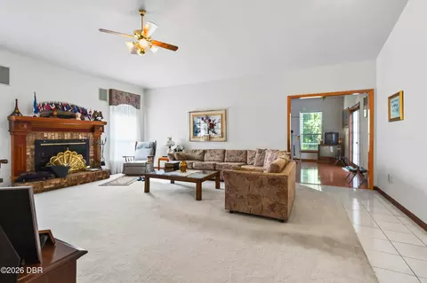 Living - 7 Foxhunter Flt, Ormond Beach, FL 32174 photo 4 of 4