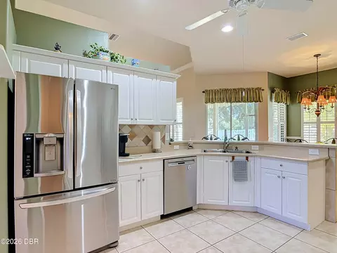 Kitchen - 4 Acanthus Cir, Ormond Beach, FL 32174 photo 1 of 9