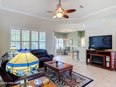 Living - 4 Acanthus Cir, Ormond Beach, FL 32174 photo 3 of 6
