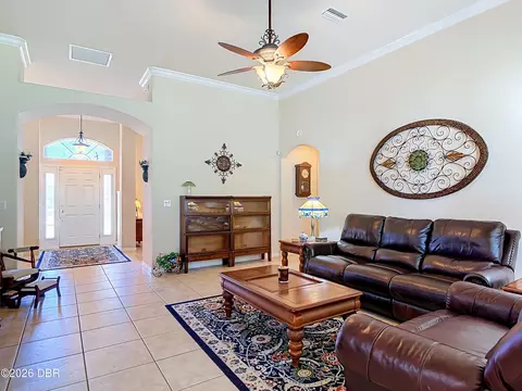 Living - 4 Acanthus Cir, Ormond Beach, FL 32174 photo 2 of 6