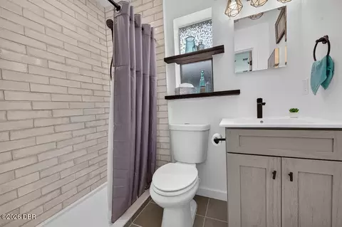 Bath - 601 Robin Rd, Ormond Beach, FL 32176 photo 1 of 1