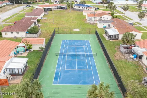 View/Area - 601 Robin Rd, Ormond Beach, FL 32176 photo 7 of 10