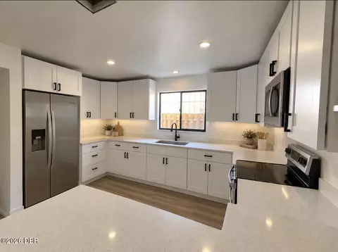 Kitchen - 417 Cherrywood Dr, Ormond Beach, FL 32174 photo 1 of 1
