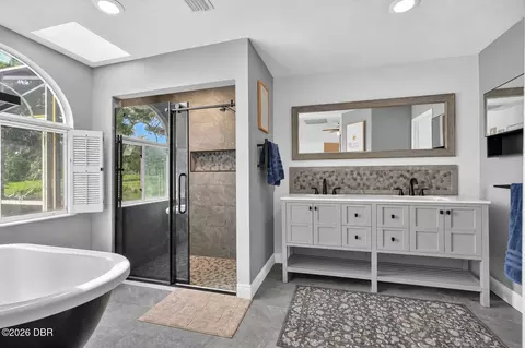 Bath - 34 Treetop Cir, Ormond Beach, FL 32174 photo 2 of 4