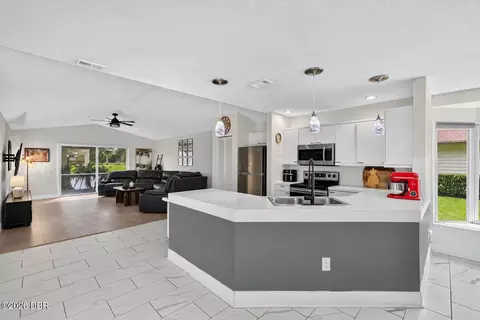 Kitchen - 34 Treetop Cir, Ormond Beach, FL 32174 photo 1 of 4