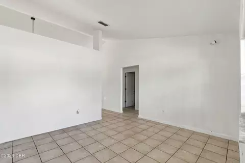 Living - 20 Pecan Course Way, Ocala, FL 34472 photo 2 of 5