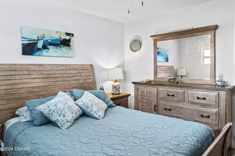 Bedroom - 1510 Ocean Shore Blvd, Ormond Beach, FL 32176 photo 1 of 7