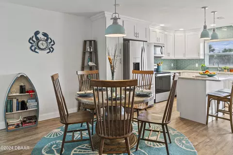 Dining - 1510 Ocean Shore Blvd, Ormond Beach, FL 32176 photo 1 of 3