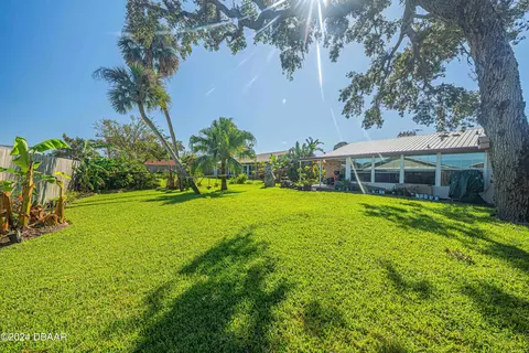 Exterior - 25 Laughing Gull Ln, Edgewater, FL 32141 photo 7 of 15