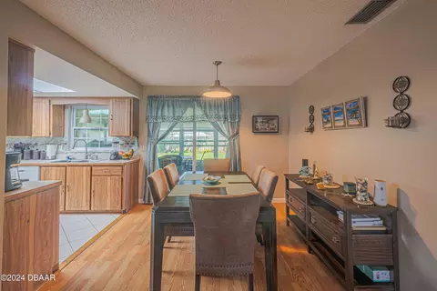 Dining - 25 Laughing Gull Ln, Edgewater, FL 32141 photo 1 of 1