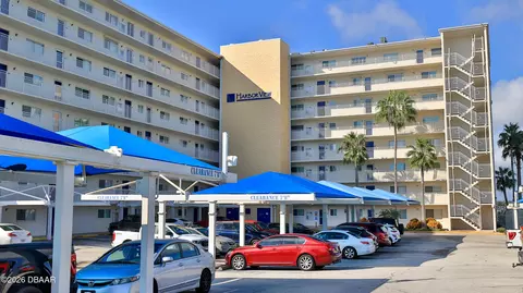 145 N Halifax Ave, Daytona Beach, FL 32118