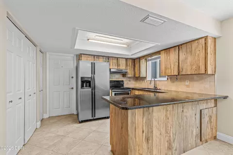 Kitchen - 222 Pine Cone Trl, Ormond Beach, FL 32174 photo 2 of 4