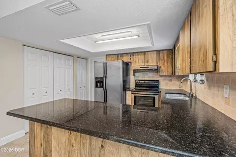 Kitchen - 222 Pine Cone Trl, Ormond Beach, FL 32174 photo 3 of 4