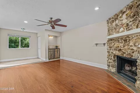 Living - 222 Pine Cone Trl, Ormond Beach, FL 32174 photo 5 of 8