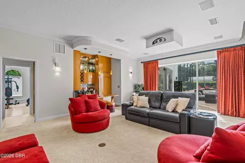 Living - 76 Foxcroft Run Run, Ormond Beach, FL 32174 photo 2 of 8