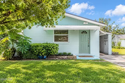 1865 Pioneer Trl, New Smyrna Beach, FL 32168