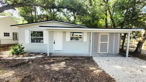 128 Kingston Ave, Daytona Beach, FL 32114