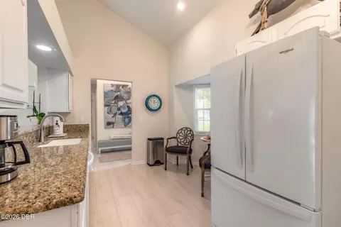 Kitchen - 9 Sea Gull Dr, Ormond Beach, FL 32176 photo 5 of 6