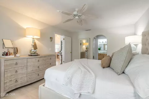 Bedroom - 9 Sea Gull Dr, Ormond Beach, FL 32176 photo 2 of 4