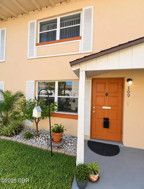 1600 S Palmetto Ave, South Daytona, FL 32119