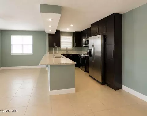 Kitchen - 11 Oakview Cir, Ormond Beach, FL 32176 photo 2 of 2