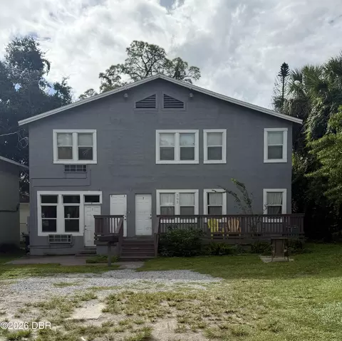 205 Shady Pl, Daytona Beach, FL 32114