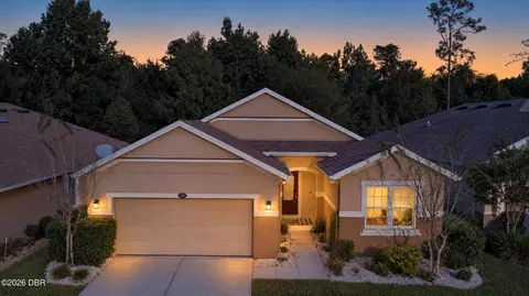 549 Champion Ridge Dr, Daytona Beach, FL 32124