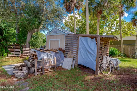 Exterior - 300 Alice St, Edgewater, FL 32132 photo 13 of 16