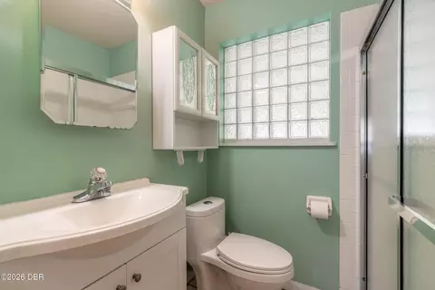 Bath - 34 Cardinal Dr, Ormond Beach, FL 32176 photo 1 of 3