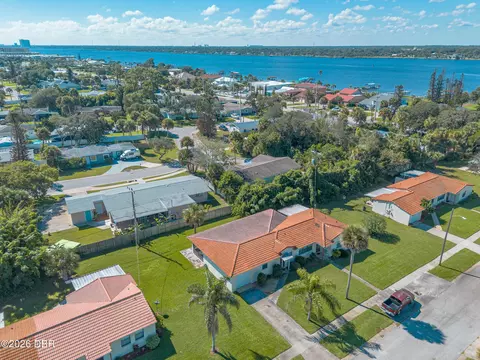 View/Area - 34 Cardinal Dr, Ormond Beach, FL 32176 photo 2 of 9