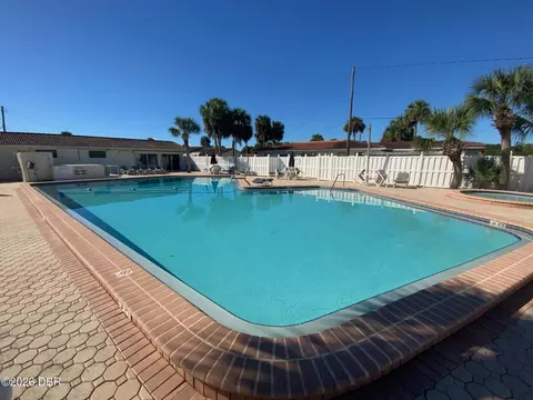 Exterior - 34 Cardinal Dr, Ormond Beach, FL 32176 photo 4 of 5