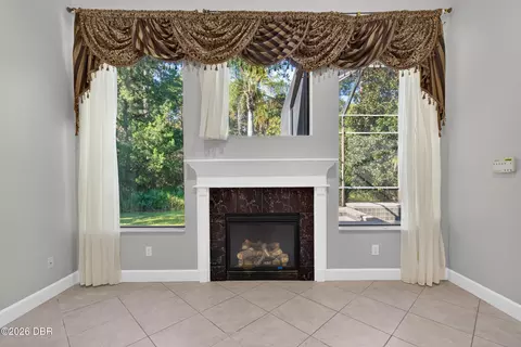 Living - 971 Stone Lake Dr, Ormond Beach, FL 32174 photo 13 of 16