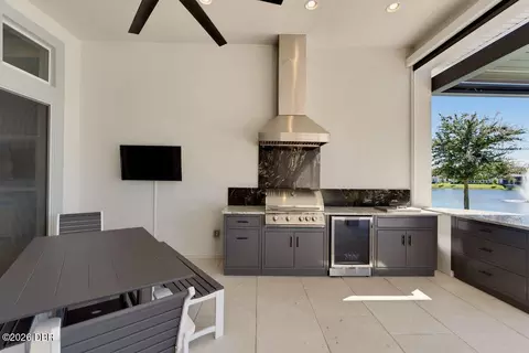Kitchen - 311 Stirling Bridge Dr, Ormond Beach, FL 32174 photo 13 of 14