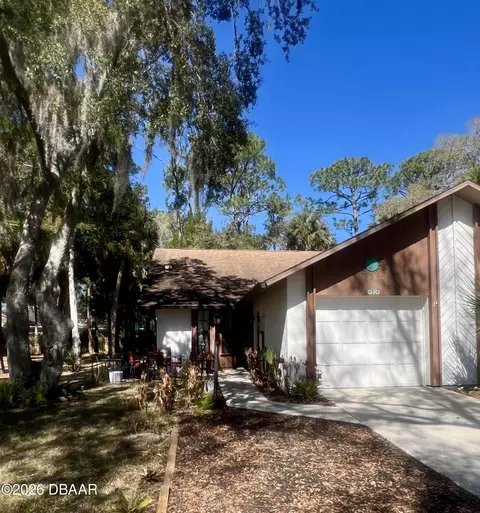 816 Stonybrook Cir, Port Orange, FL 32127