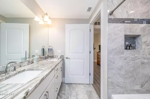 Bath - 799 Sterthaus Dr, Ormond Beach, FL 32174 photo 3 of 3