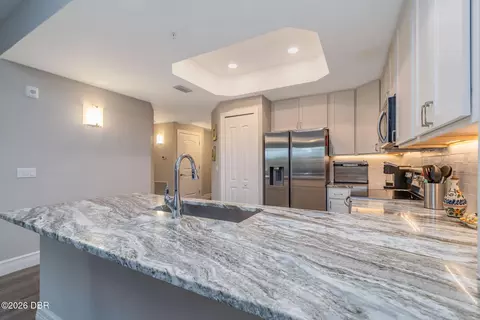 Kitchen - 799 Sterthaus Dr, Ormond Beach, FL 32174 photo 3 of 4