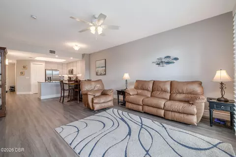Living - 799 Sterthaus Dr, Ormond Beach, FL 32174 photo 3 of 3