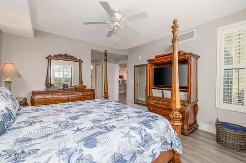 Bedroom - 799 Sterthaus Dr, Ormond Beach, FL 32174 photo 2 of 3