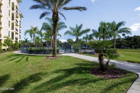 Exterior - 799 Sterthaus Dr, Ormond Beach, FL 32174 photo 6 of 10