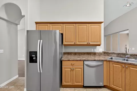 Kitchen - 86 Saddlers Run, Ormond Beach, FL 32174 photo 7 of 8