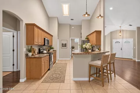 Kitchen - 86 Saddlers Run, Ormond Beach, FL 32174 photo 2 of 8