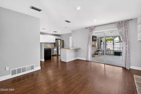 Living - 87 Seton Trl, Ormond Beach, FL 32176 photo 10 of 11