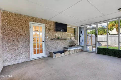 Exterior - 87 Seton Trl, Ormond Beach, FL 32176 photo 7 of 27