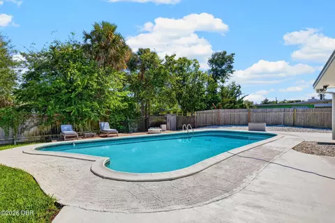 Exterior - 87 Seton Trl, Ormond Beach, FL 32176 photo 22 of 27