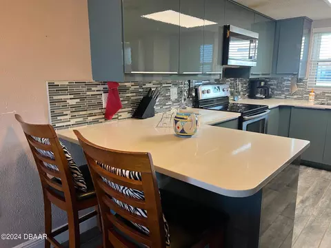 Kitchen - 2294 Ocean Shore Blvd, Ormond Beach, FL 32176 photo 5 of 6