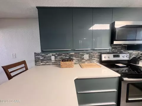 Kitchen - 2294 Ocean Shore Blvd, Ormond Beach, FL 32176 photo 3 of 6