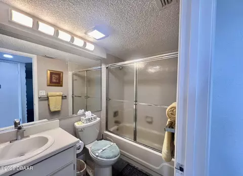 Bath - 2294 Ocean Shore Blvd, Ormond Beach, FL 32176 photo 6 of 6