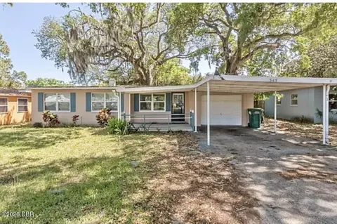 545 6th St, Holly Hill, FL 32117