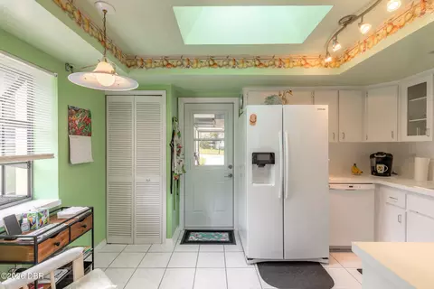 Kitchen - 1 Alicen Ct, Ormond Beach, FL 32174 photo 1 of 4
