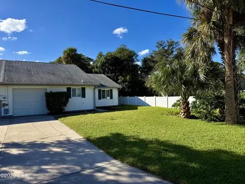843 6th St, Port Orange, FL 32129